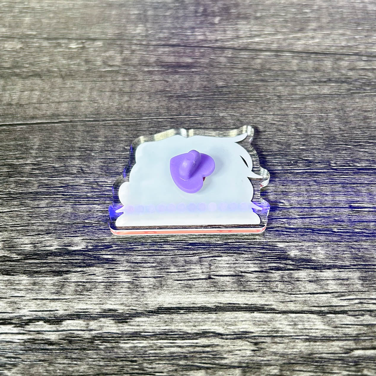 Vi Peeker Acrylic Pin | Arcane Inspired